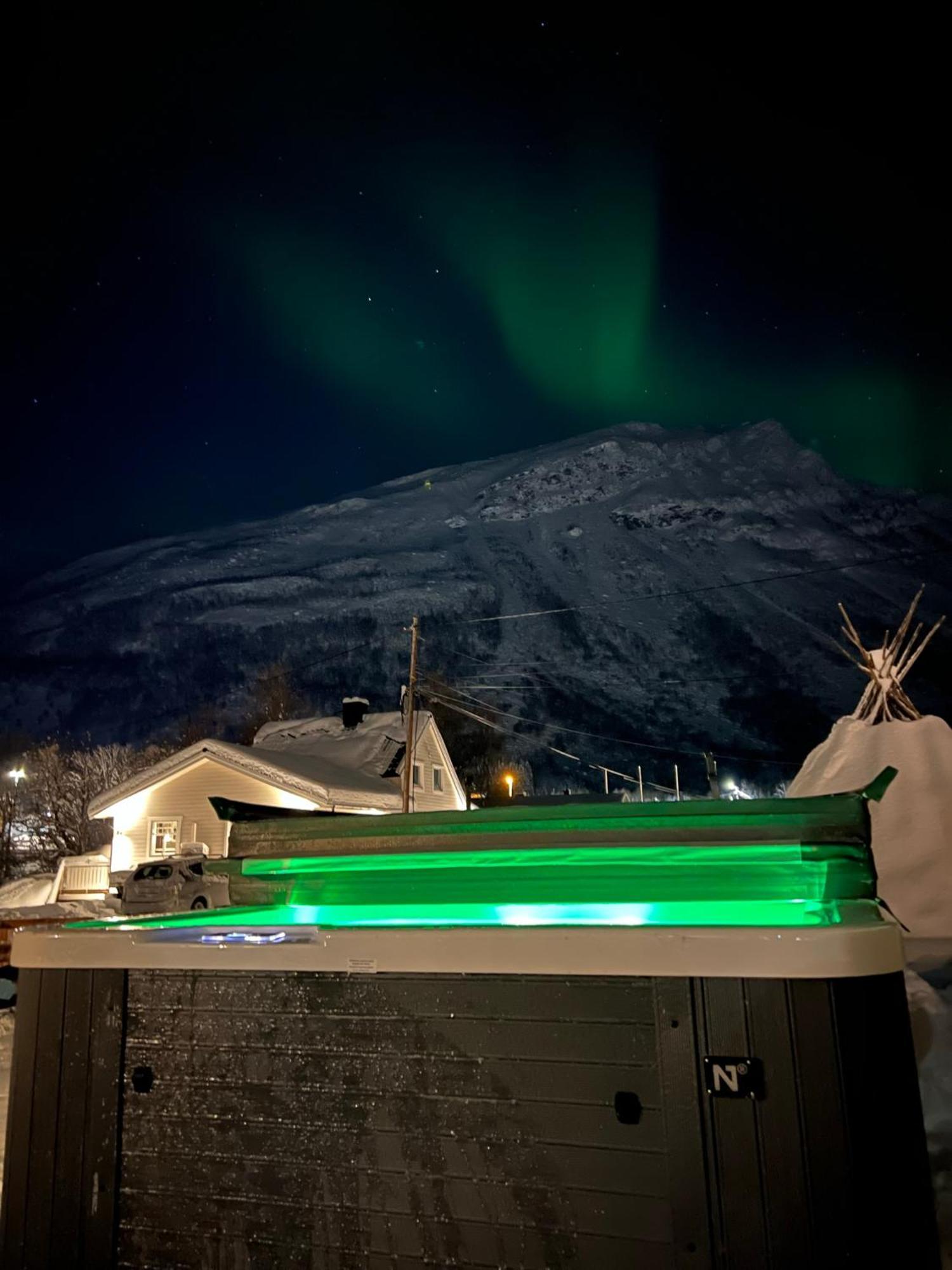 Alpan Apartments, Lyngenfjord Апартаменты Olderdalen